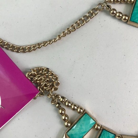 Teal Rectangle Beaded Golded Chain Necklace - Picture 5 of 7